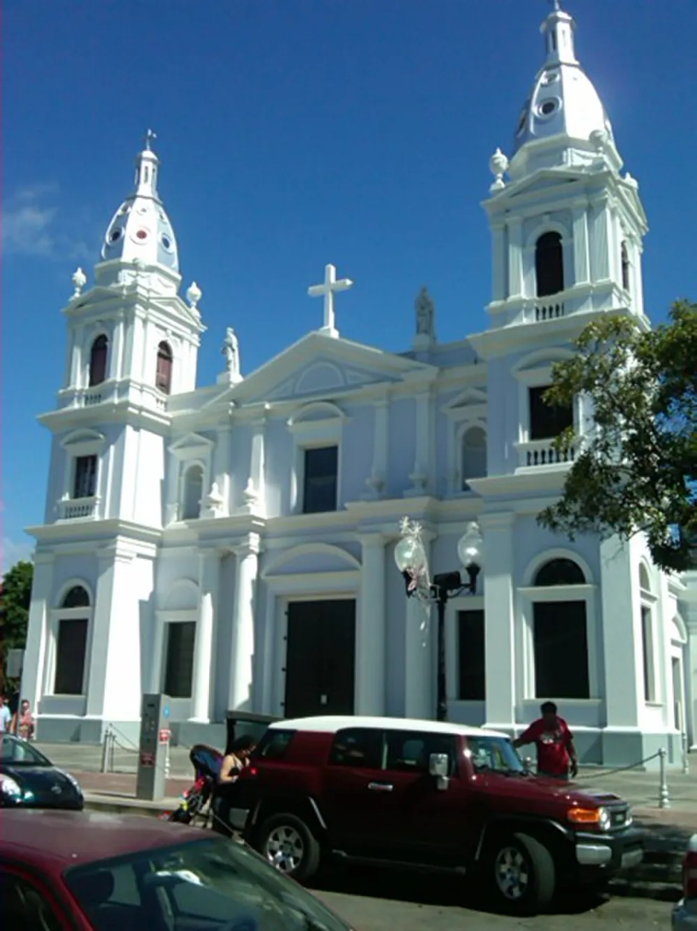 Catedral Nuestra Señora de Guadalupe, Ponce — exterior