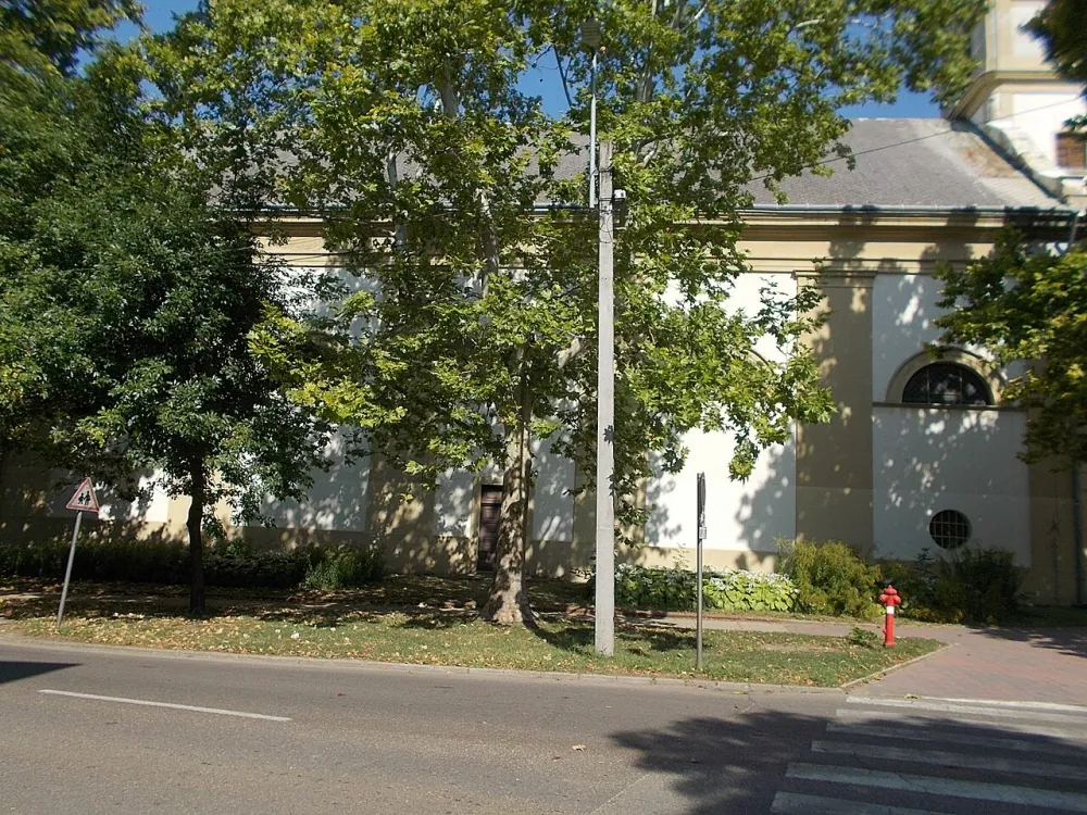 Szent Anna-templom, Szentes — exterior