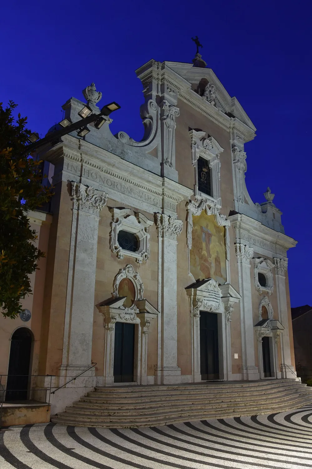 Chiesa parrocchiale di Nostra Signora della Concordia, Albisola Marina — exterior