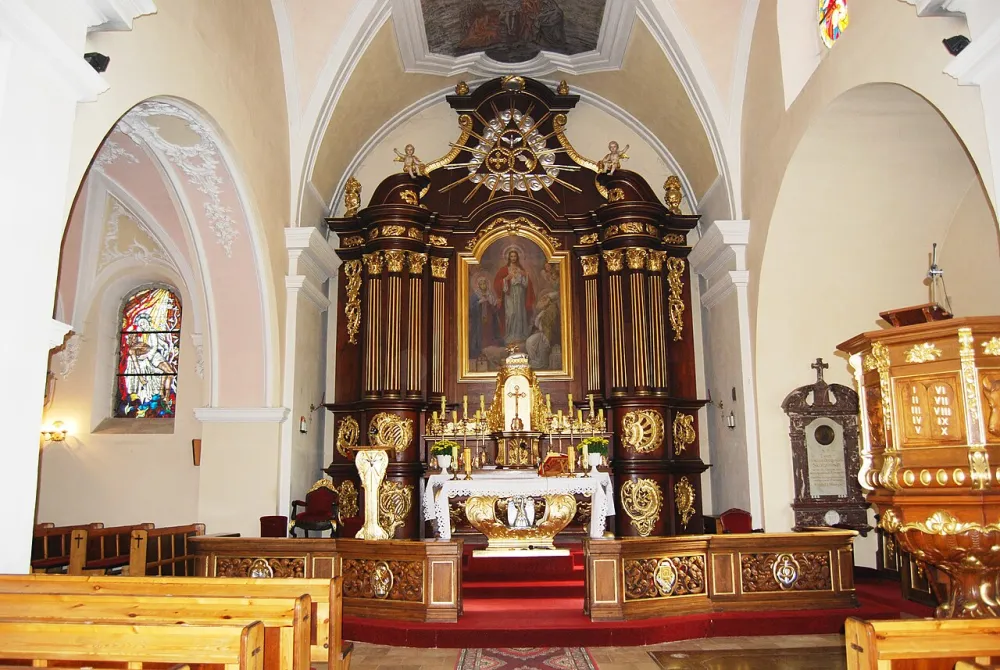 Św. Mikołaja, Łabiszyn, Łabiszyn — exterior