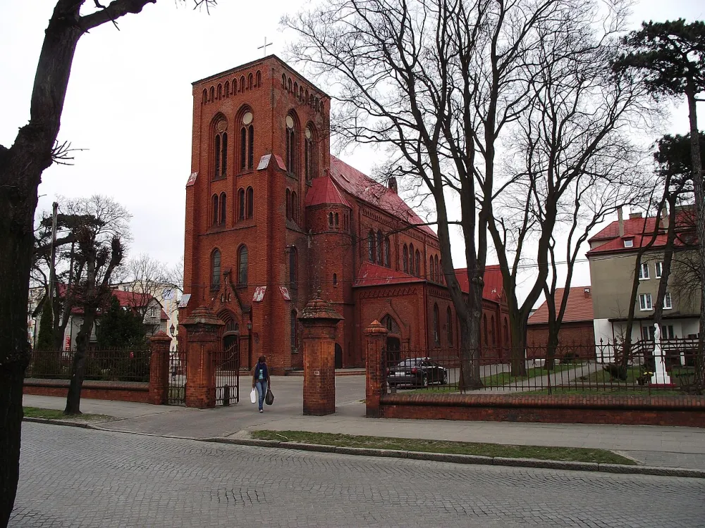 Św. Stanisława Biskupa i Męczennika, Nakło n. Notecią, Nakło n. Notecią — exterior