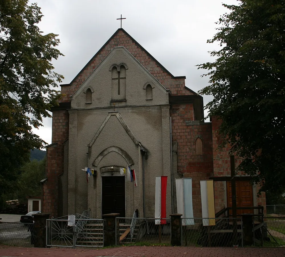 św. Stanisława Biskupa i Męczennika, Cisna, Cisna — exterior
