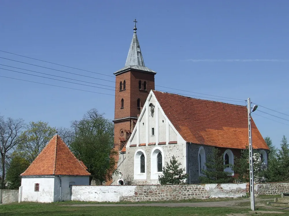 Św. Michała Archanioła, Osetno, Osetno — exterior
