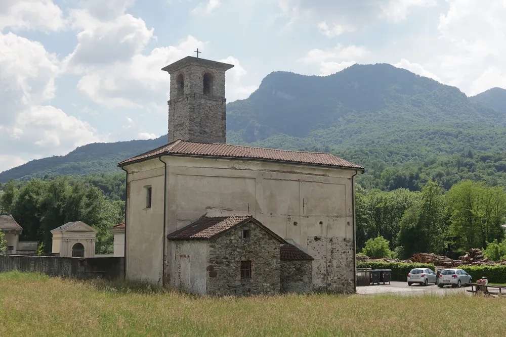 Chiesa dei Santi Pietro e Paolo (Grantola), Grantola — exterior
