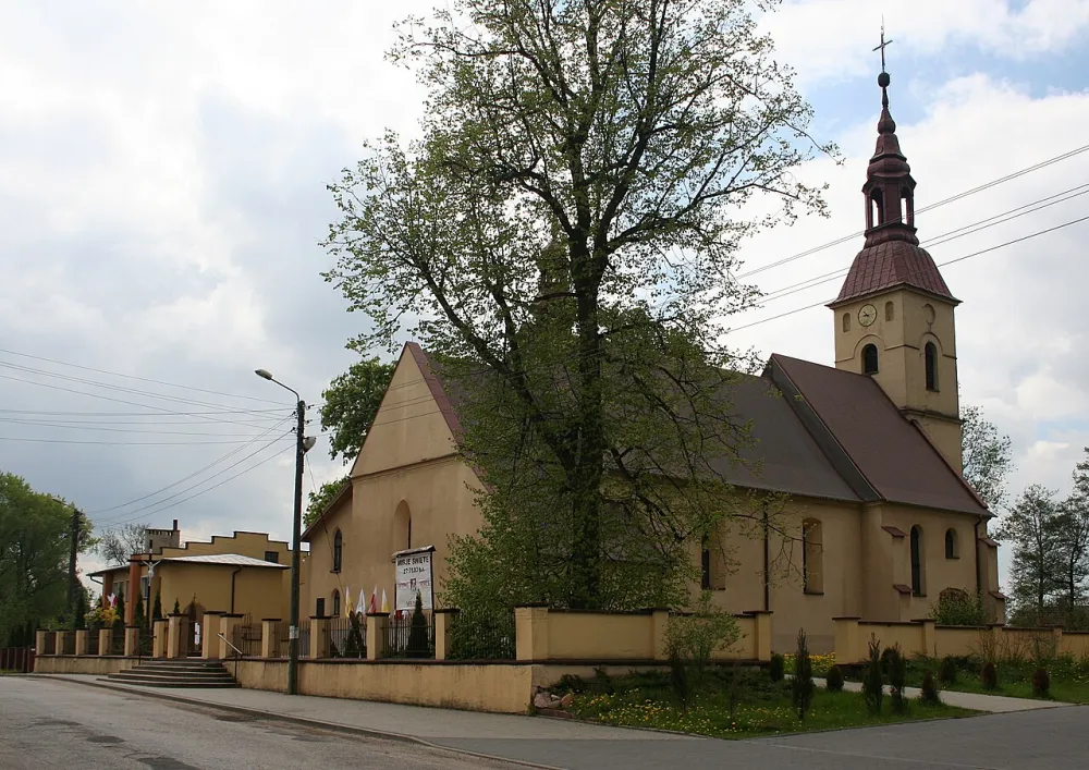 Św. Apostołów Piotra i Pawła, Parzymiechy, Parzymiechy — exterior