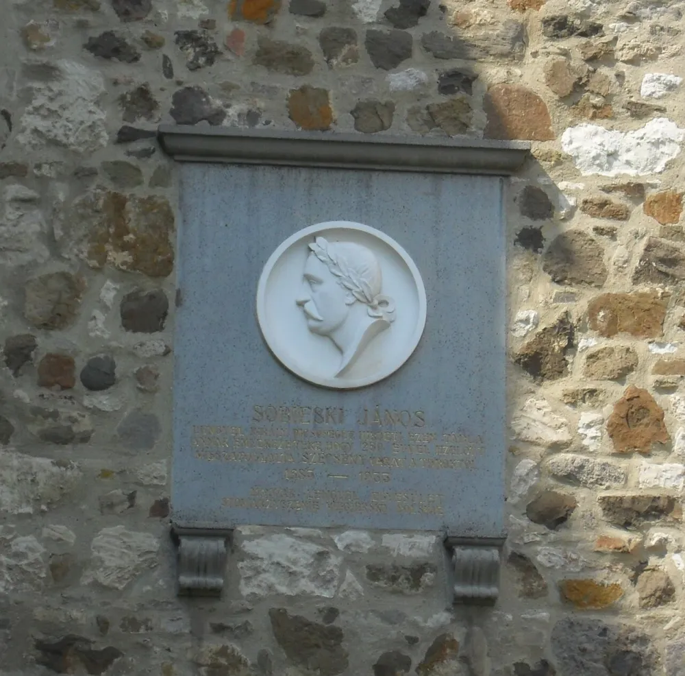 Ferences templom, Szécsény — exterior