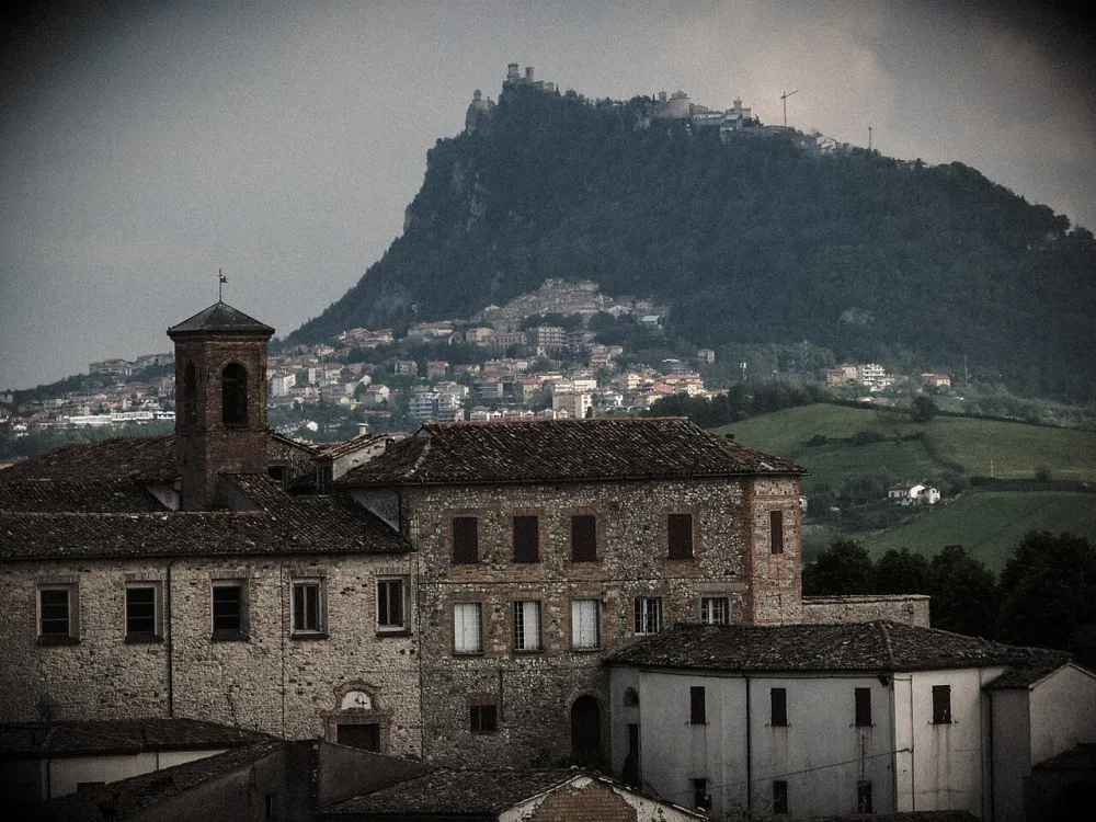 Chiesa Collegiata dei Santi Martino e Francesco, Verucchio — exterior
