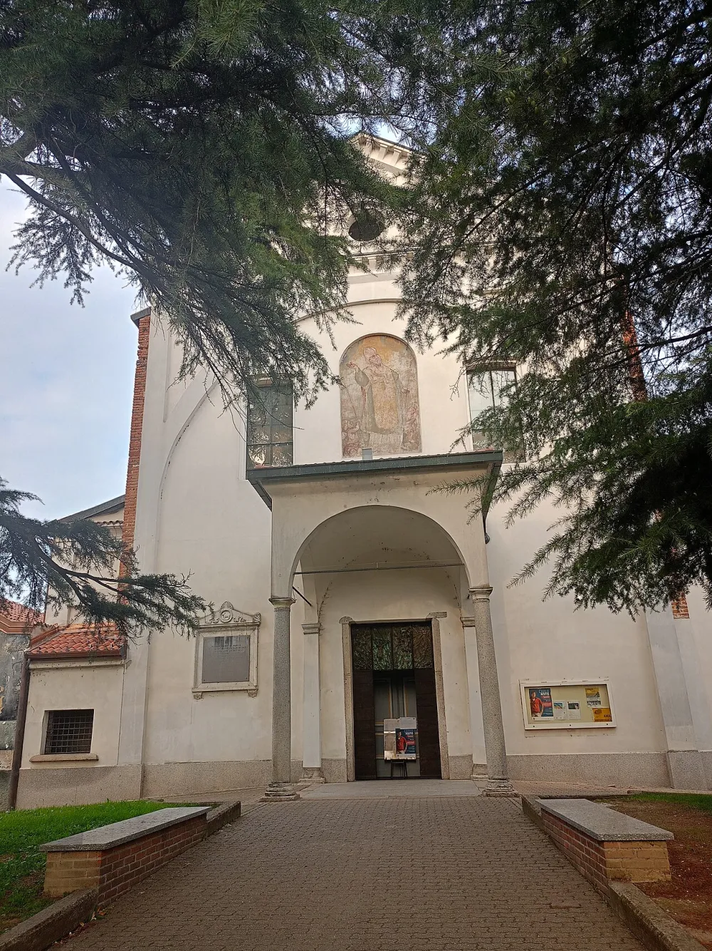 Chiesa di Sant'Ambrogio (Rozzano), Rozzano — exterior