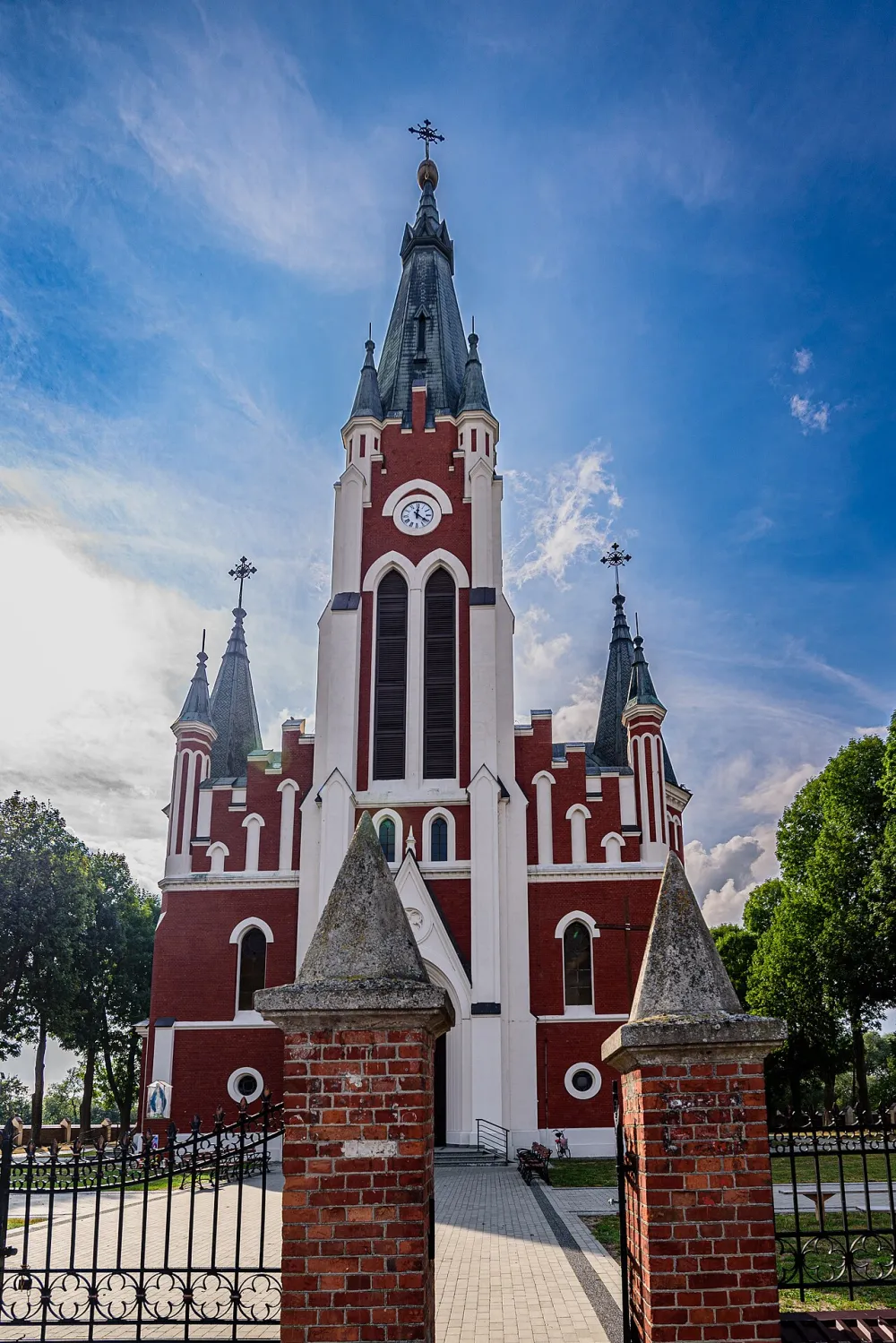Św. Wita, Mełgiew, Mełgiew — exterior