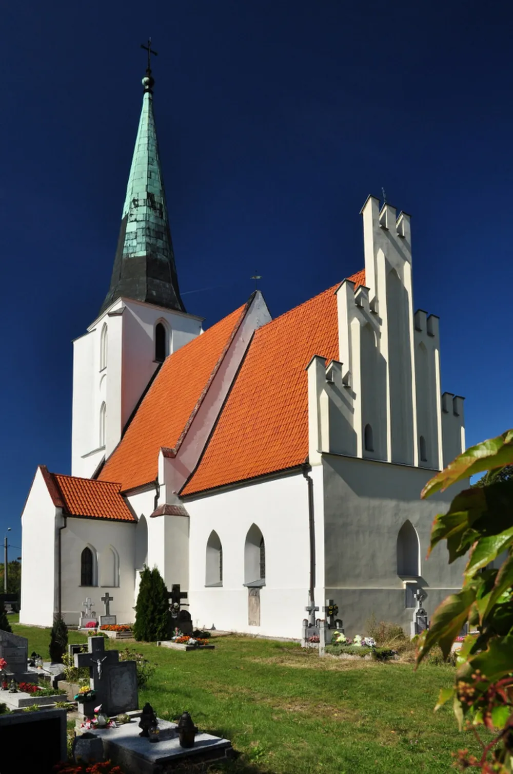 Św. Józefa Oblubieńca NMP, Lutynia, Lutynia — exterior