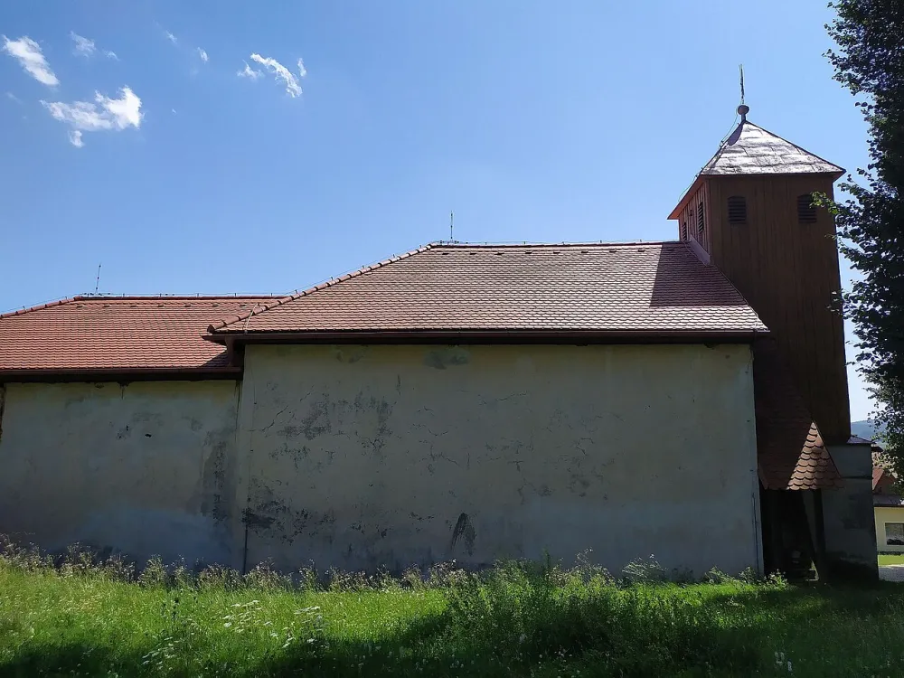 Kostol sv. Šimona a Júdu, Bacúrov — exterior