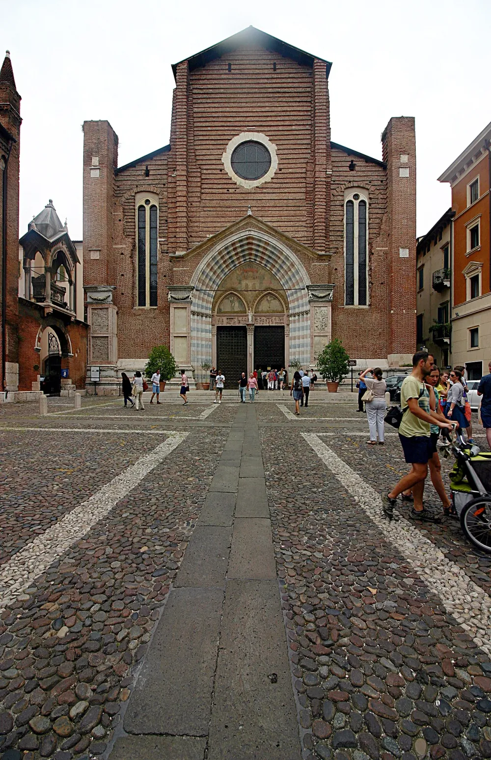 Chiesa di San Pietro da Verona in Sant'Anastasia (Verona), Verona — exterior