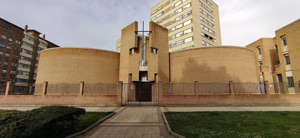 Saint Raymond Nonato, Valladolid — exterior