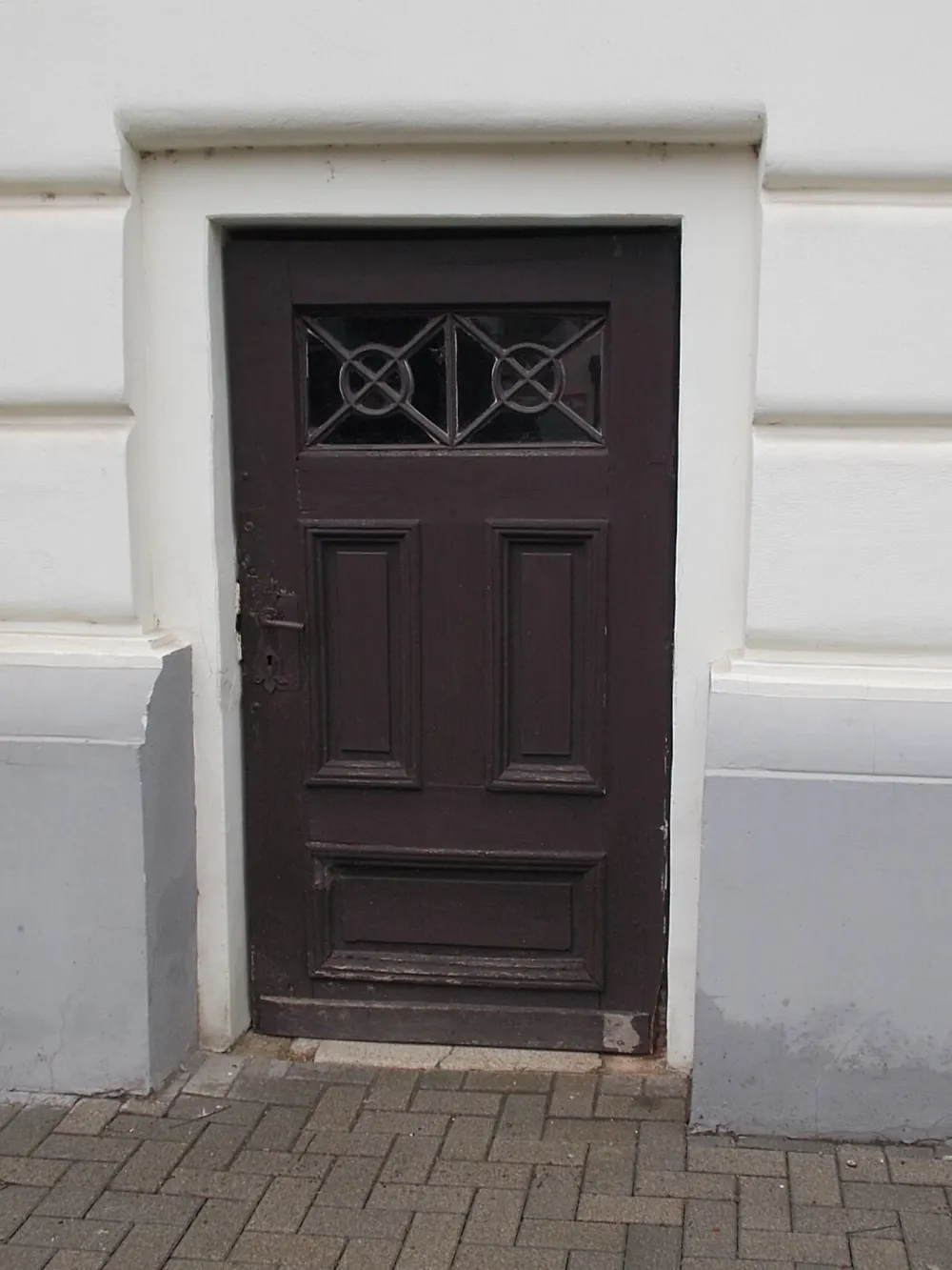 Szent Anna-templom, Kapuvár — exterior