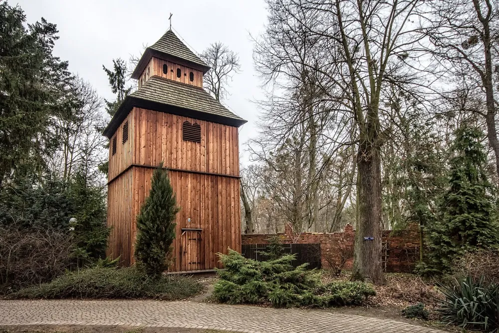 Narodzenia Najświętszej Maryi Panny i Św. Józefa, Sobótka, Sobótka — exterior
