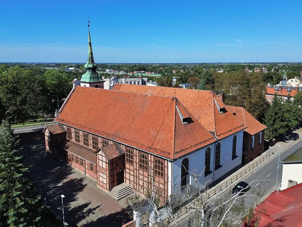 Matki Boskiej Nieustającej Pomocy, Malbork, Malbork — exterior