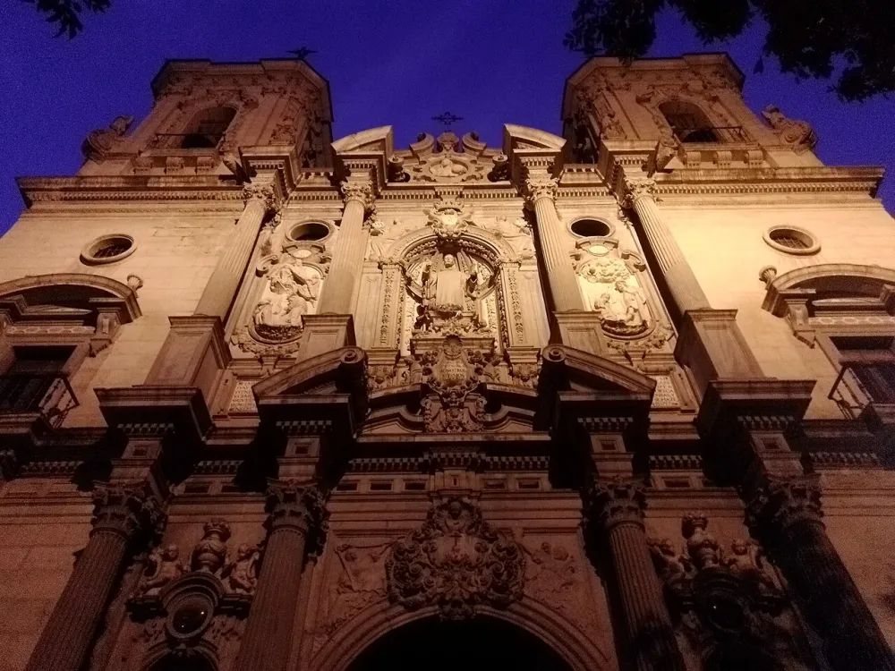 Basílica de la Inmaculada y San Juan de Dios, Granada — exterior