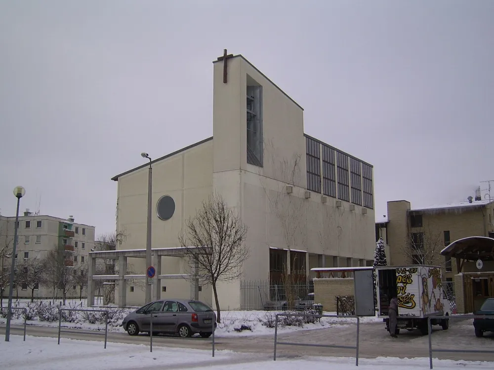 Spanyol Piarista Vértanúk Temploma, Szeged — exterior