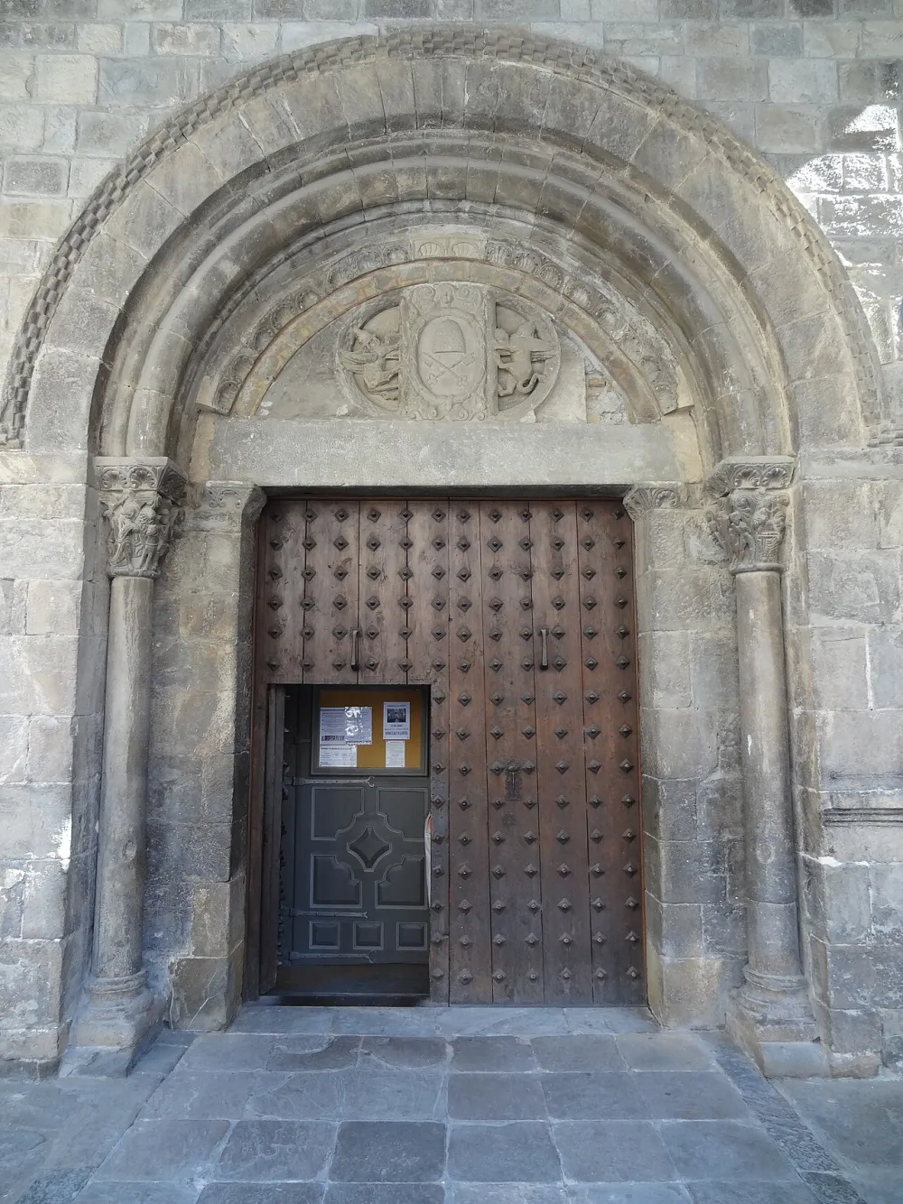 Catedral de San Pedro, Jaca — exterior