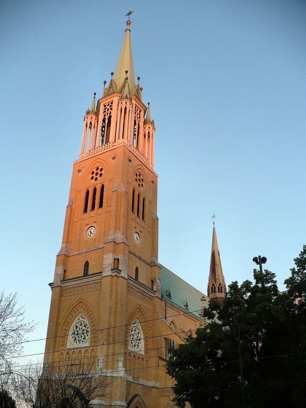 Św. Stanisława Kostki, Łódź, Łódź — exterior