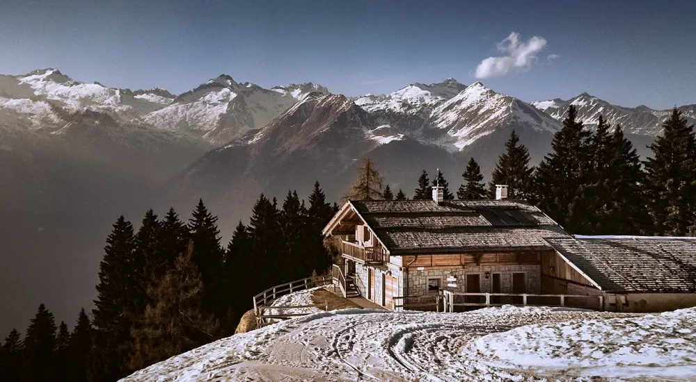 Chiesa della Madonna di Campiglio (Madonna di Campiglio, Pinzolo), Pinzolo — exterior