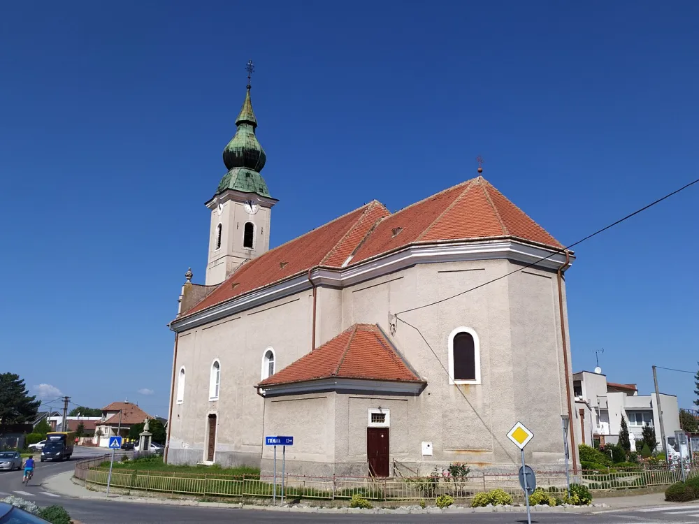 Farský kostol sv. Michala Archanjela, Šúrovce — exterior