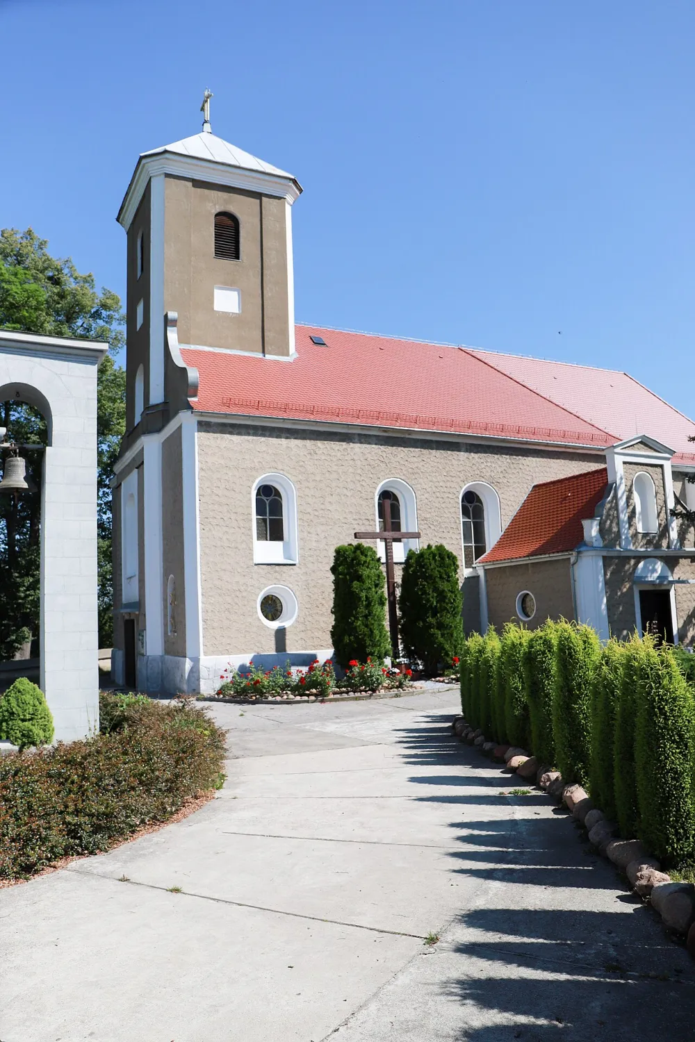św. Jadwigi Śląskiej, Skoroszyce, Skoroszyce — exterior
