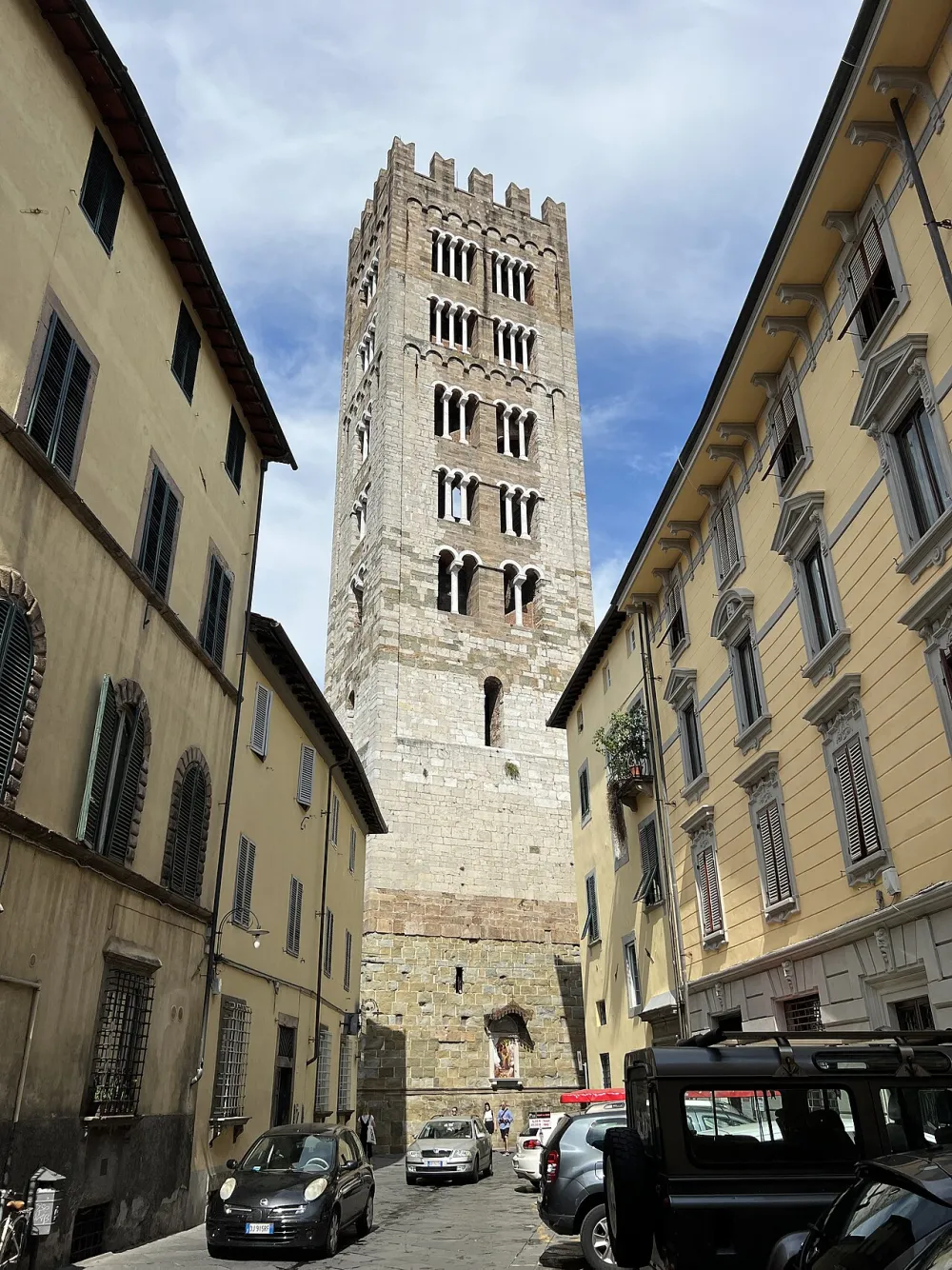 Basilica di San Frediano, Lucca — exterior