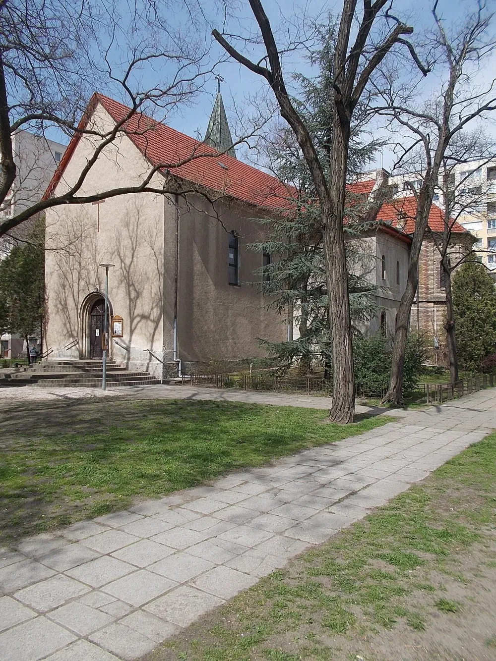 Rákosfalvi templom, Budapest — exterior