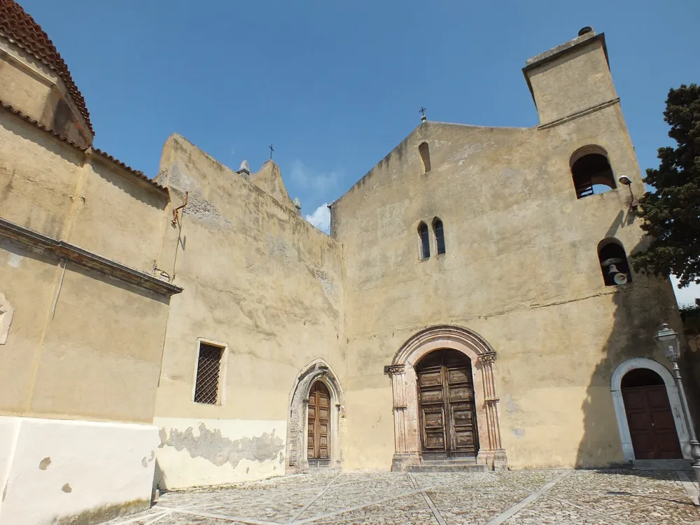 Chiesa di Santissima Annunziata, San Lucido — exterior