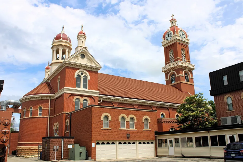 Cathedral of the Holy Trinity, New Ulm — exterior