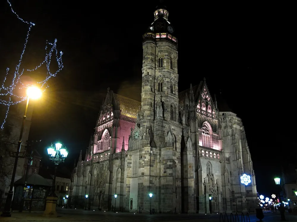 Katedrála sv. Alžbety Uhorskej (Dóm), Košice — exterior