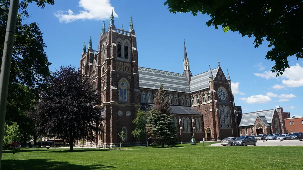 St. Peter's Cathedral Basilica, London — exterior