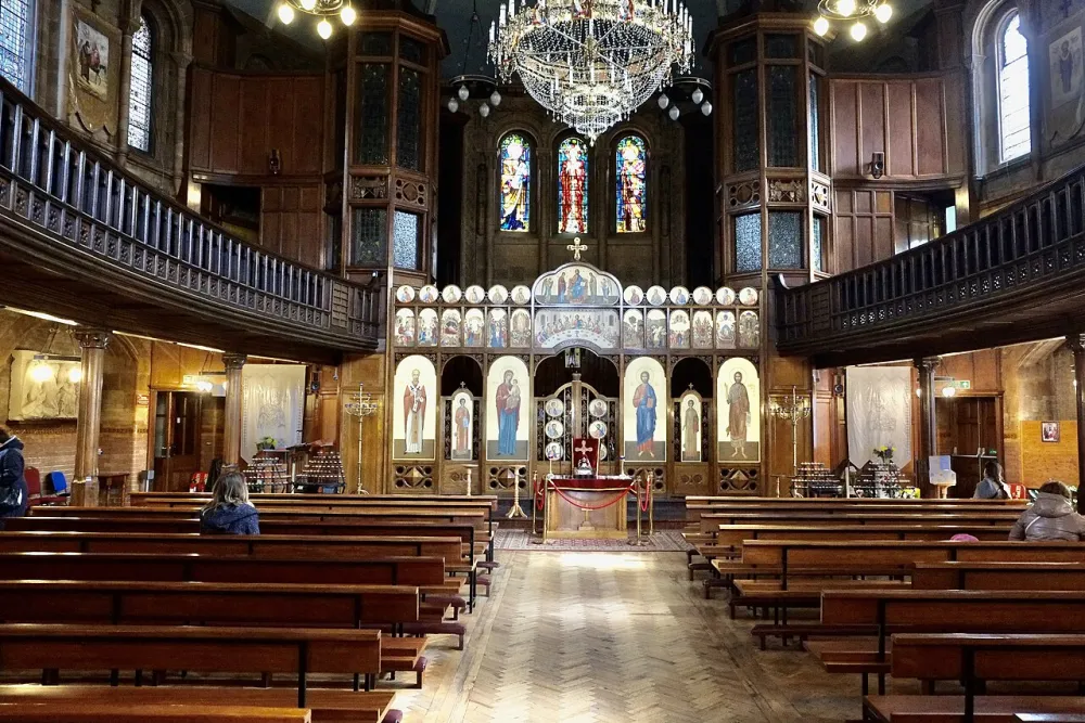Cathedral of Holy Family (Ukrainian church), London — exterior