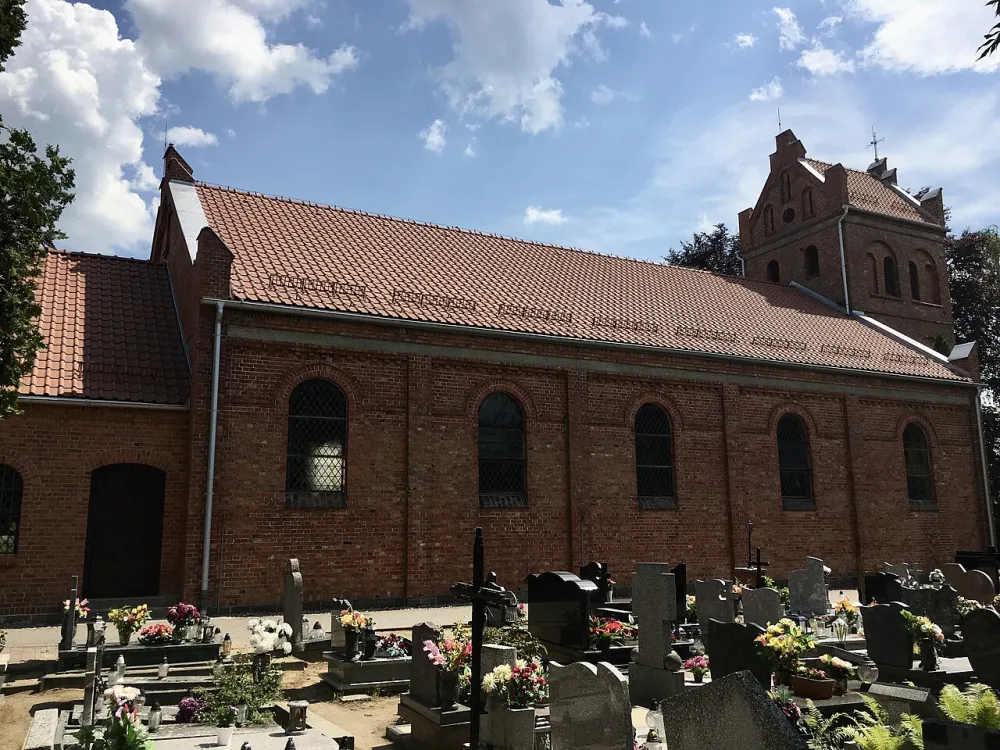 Niepokalanego Serca Maryi, Warlubie, Warlubie — exterior