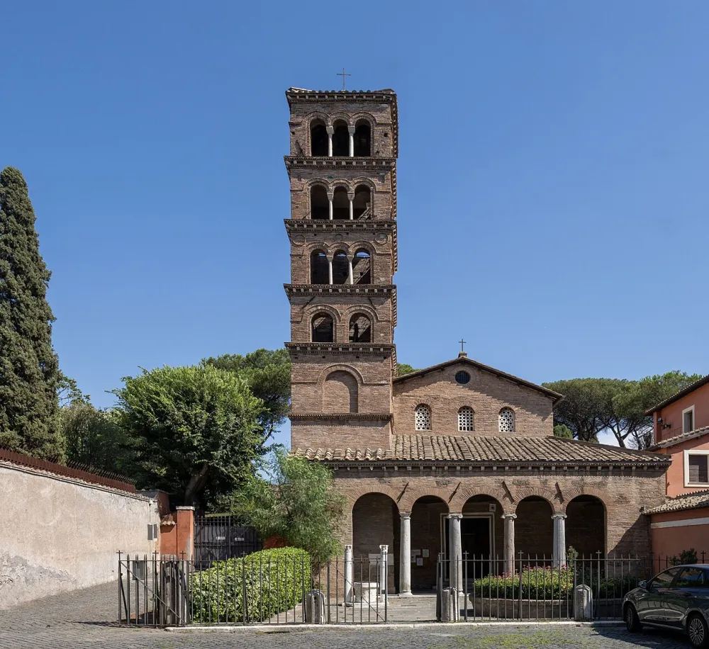 Chiesa di San Giovanni a Porta Latina, Roma — exterior