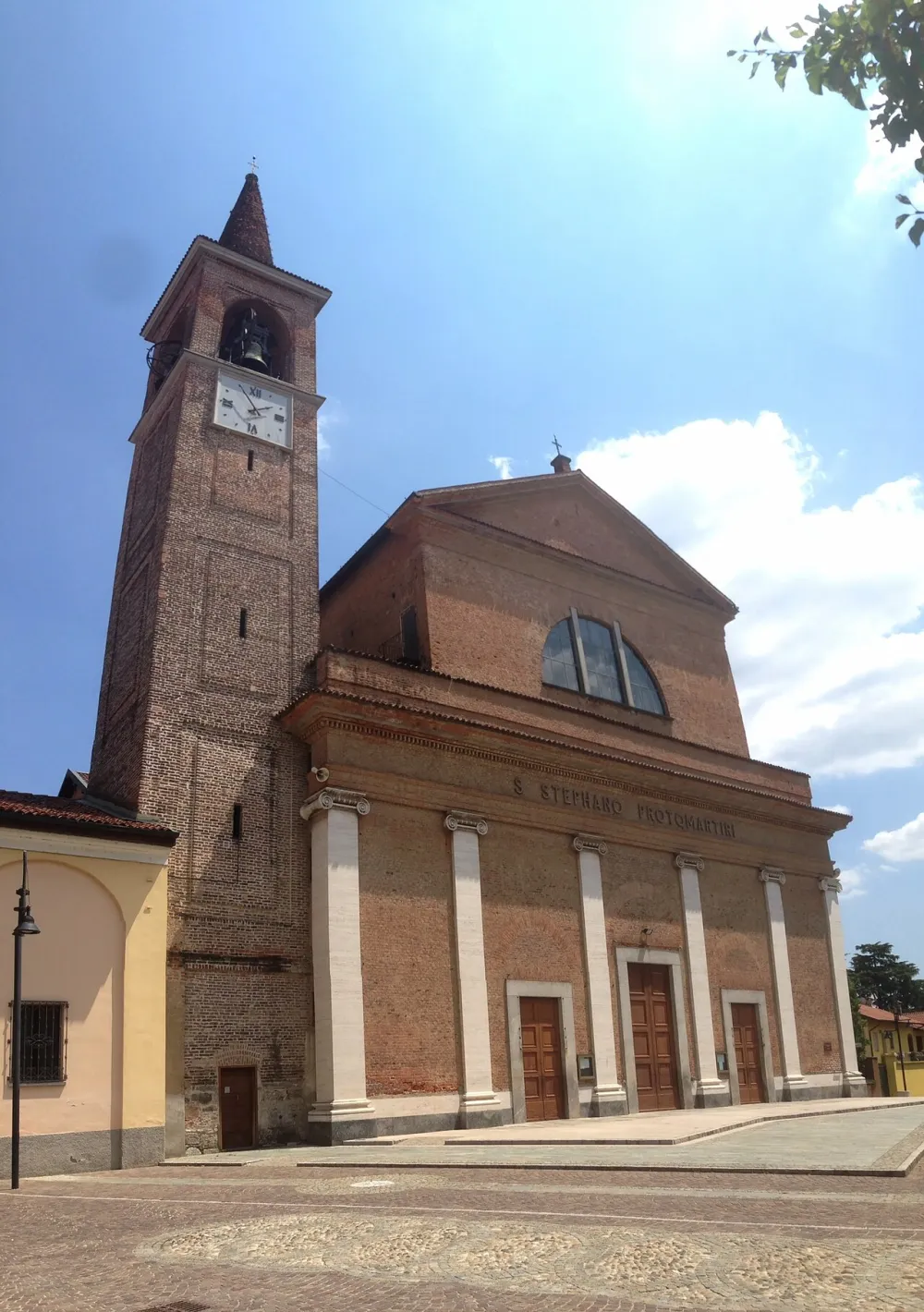 Chiesa di Santo Stefano (Nerviano), Nerviano — exterior