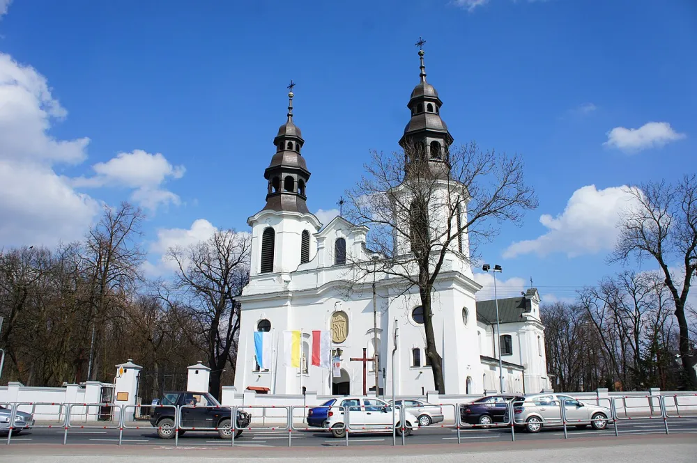 Narodzenia Najświętszej Maryi Panny, Mińsk Mazowiecki, Mińsk Mazowiecki — exterior