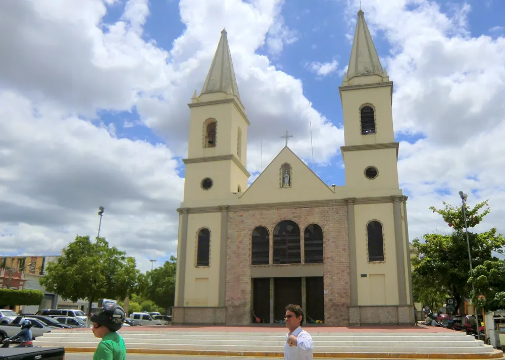 Catedral de Santa Luzia, Mossoró — exterior