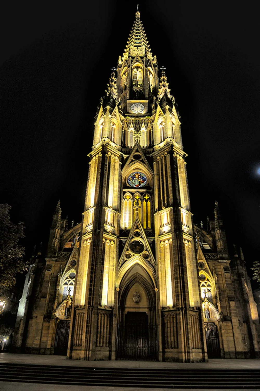Catedral del Buen Pastor, Donostia — exterior