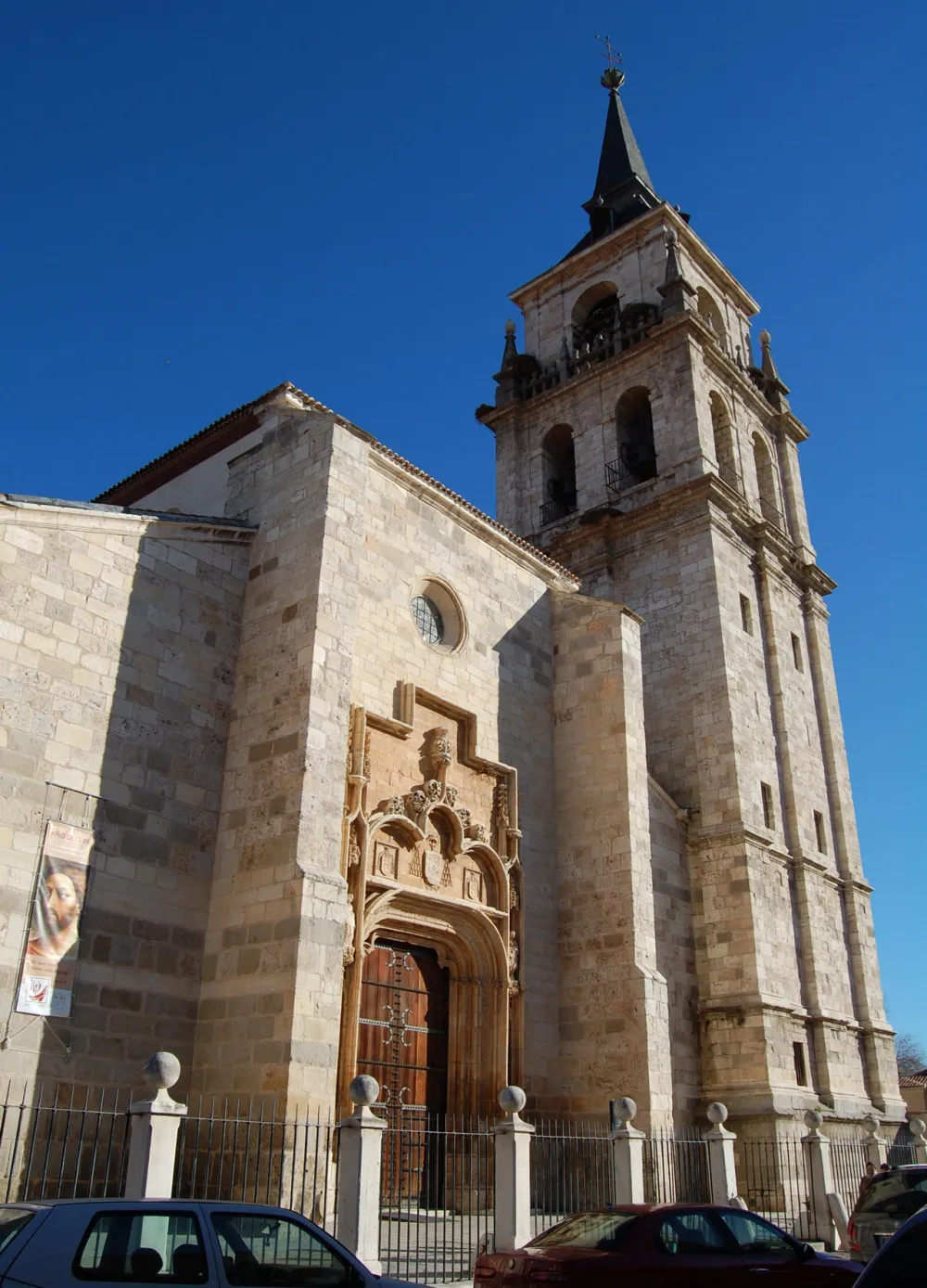 Catedral Magistral de los Santos Niños Justo y Pastor, Alcalá de Henares — exterior