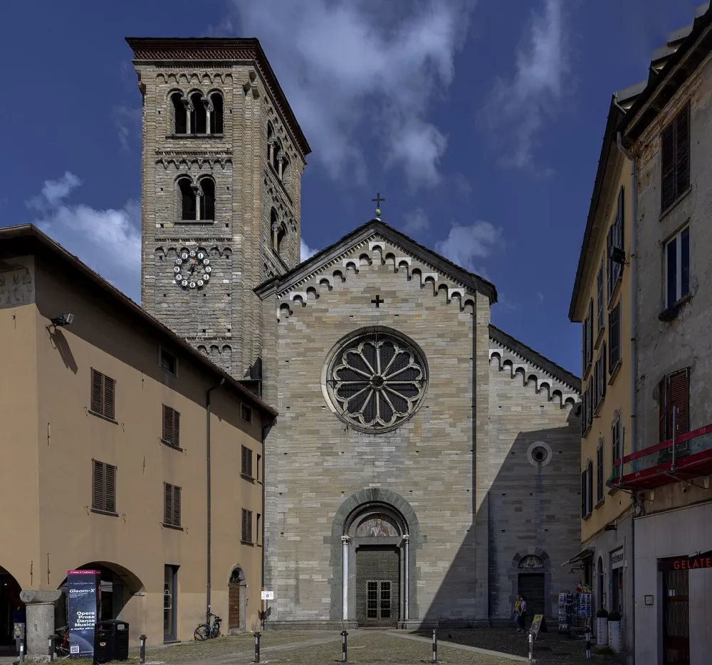 Basilica di San Fedele, Como — exterior