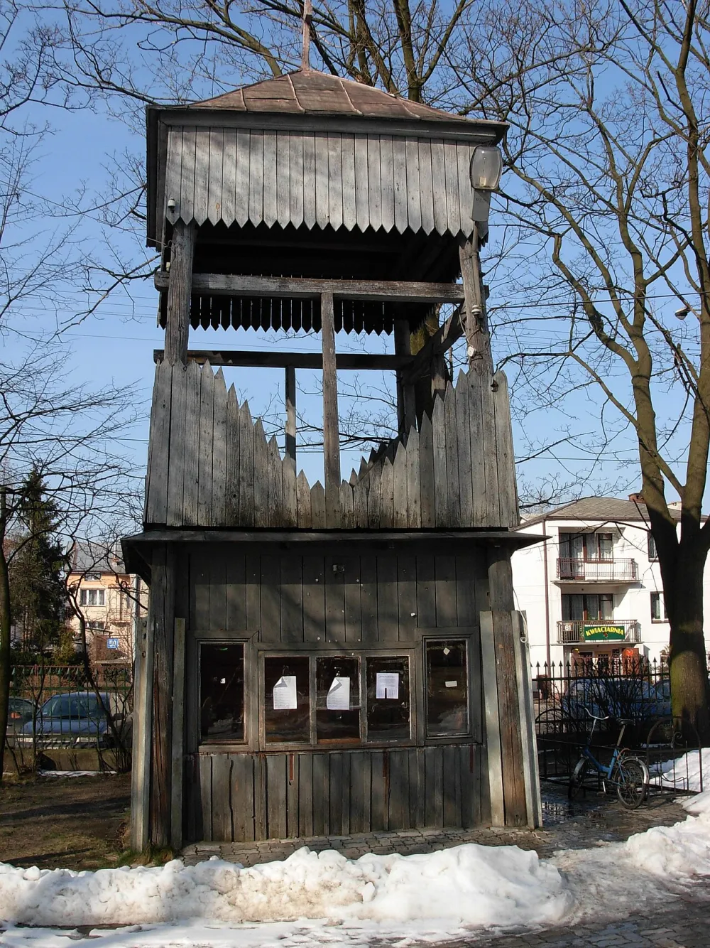 Matki Bożej Częstochowskiej, Wołomin, Wołomin — exterior