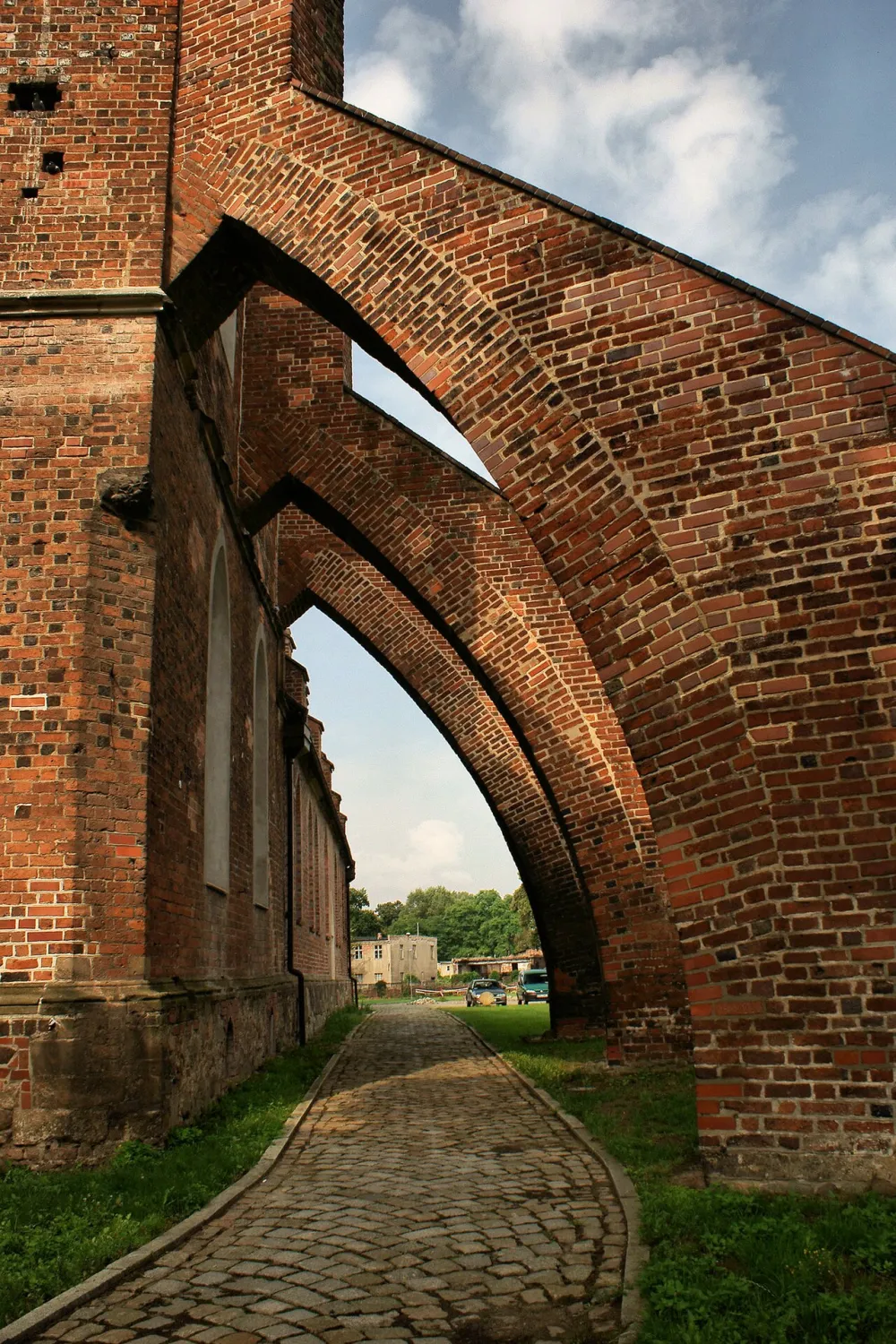 Wniebowzięcia Najświętszej Maryi Panny, Głogów, Głogów — exterior