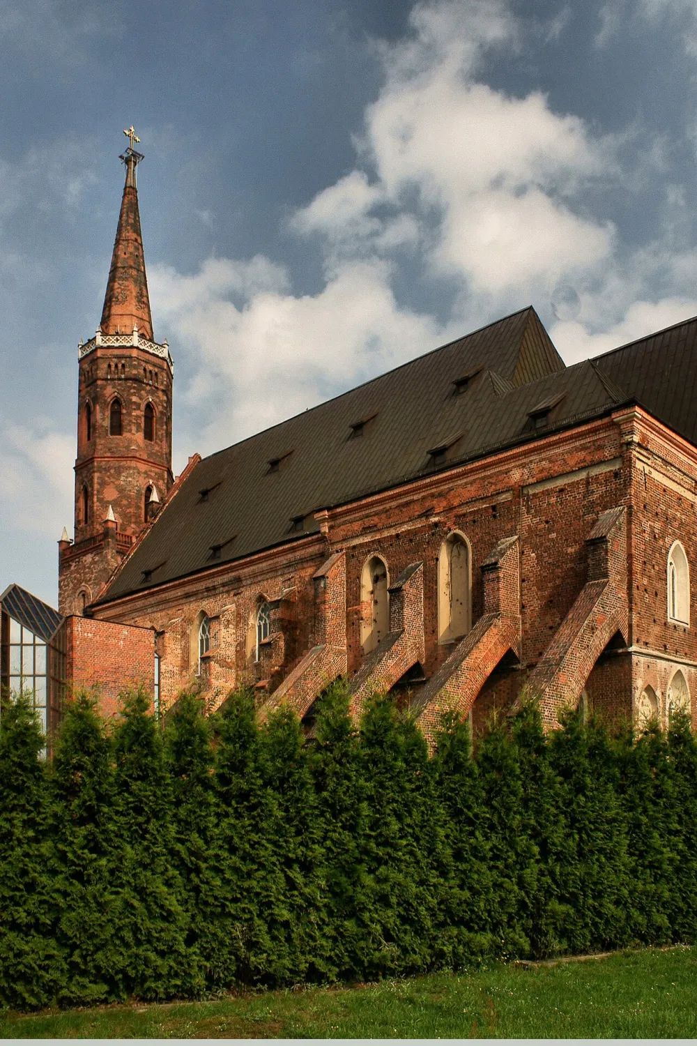 Wniebowzięcia Najświętszej Maryi Panny, Głogów, Głogów — exterior