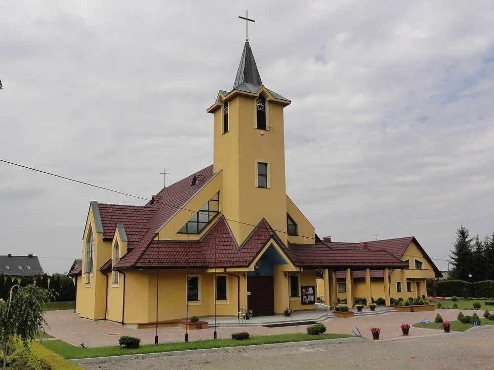 Zesłania Ducha Świętego w Gajach, Kozy, Kozy — exterior