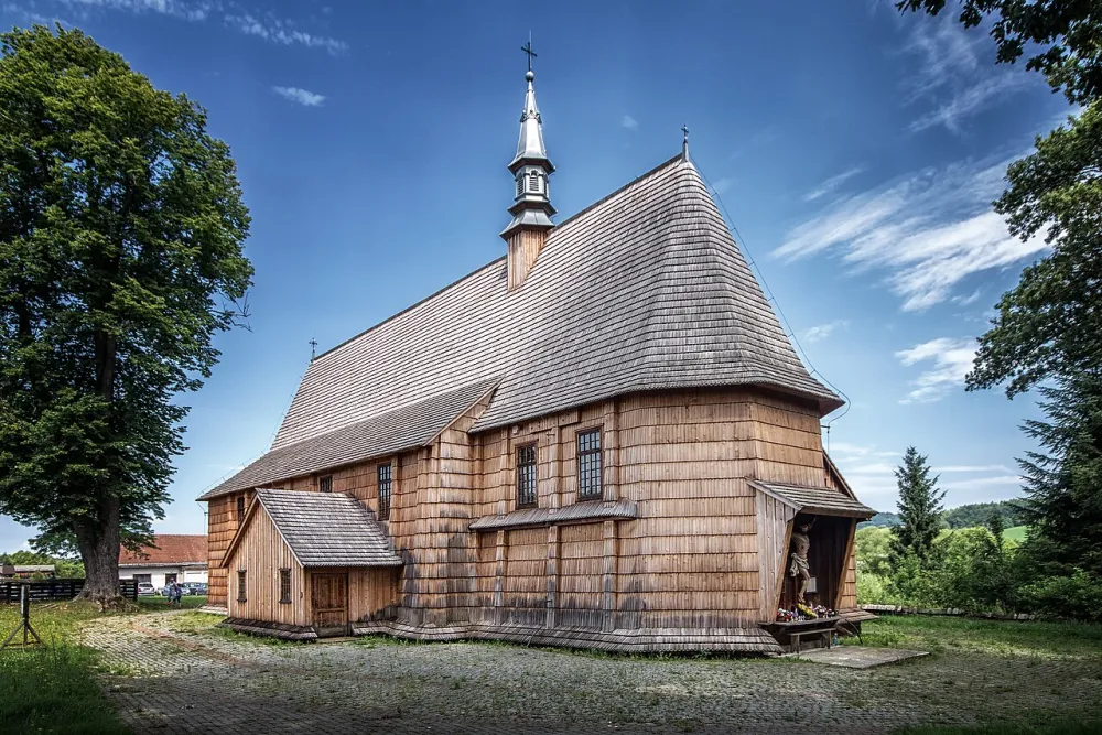 św. Mikołaja Biskupa i Matki Bożej Nieustającej Pomocy, Domaradz, Domaradz — exterior
