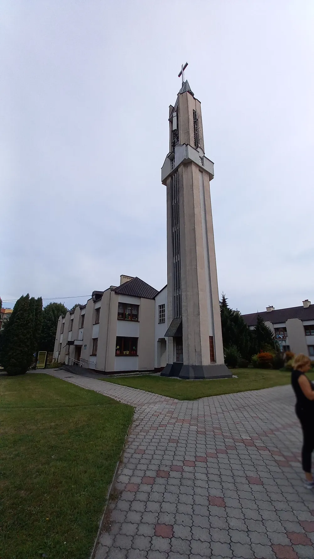 św. Judy Tadeusza, Krasne, Krasne — exterior