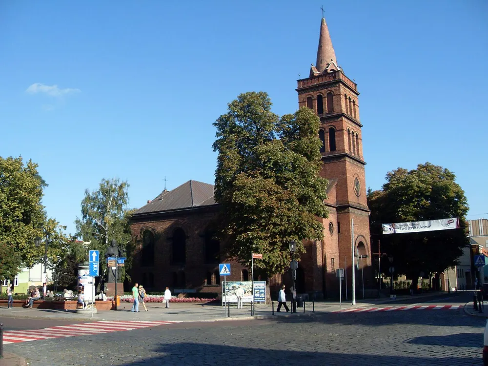 NMP Królowej Polski, Gniezno, Gniezno — exterior