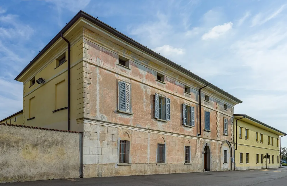 Casa di riposo di Cologne — exterior